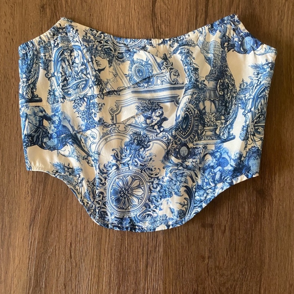 Curved Hem Corset - Picture 3 of 3